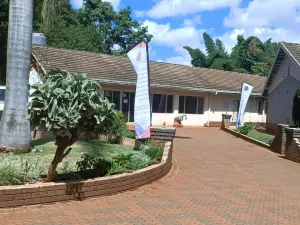 Retail/Shop to Rent in Greendale North