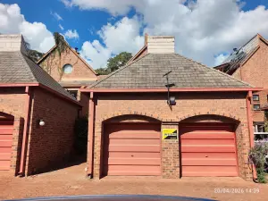 Townhouse/Cluster to Rent in Newlands