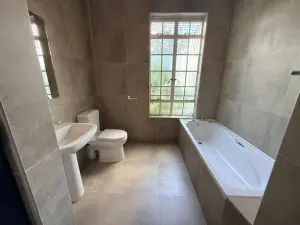 Townhouse/Cluster to Rent in Avondale