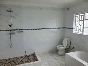 5 Bedroom House to Rent in Westgate