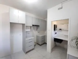 Flat/Apartment to Rent in Avondale