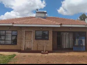 3 Bedroom Cottage/Garden Flat to Rent in Mount Pleasant Heights