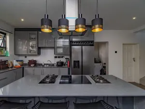 Townhouse/Cluster to Rent in Helensvale