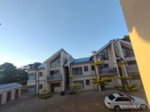 Flat/Apartment to Rent in Avondale West