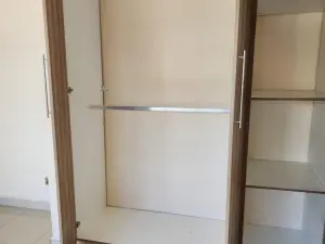 6 Bedroom House to Rent in Manresa