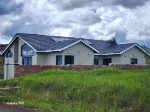 3 Bedroom House to Rent in Borrowdale