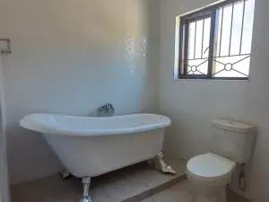Townhouse/Cluster to Rent in Newlands