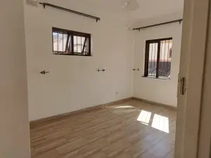 Townhouse/Cluster to Rent in Newlands