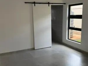 Townhouse/Cluster to Rent in Pomona