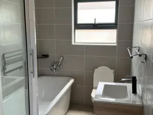 Townhouse/Cluster to Rent in Pomona