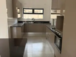 Townhouse/Cluster to Rent in Pomona