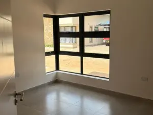 Townhouse/Cluster to Rent in Pomona