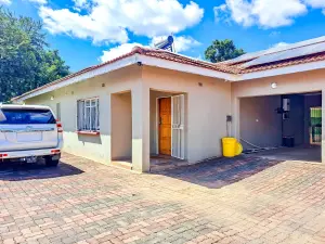 Flat/Apartment to Rent in Highlands