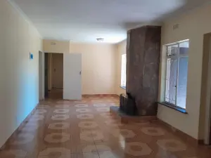 3 Bedroom House to Rent in Haig Park