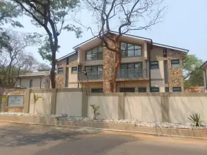 Townhouse/Cluster to Rent in Newlands