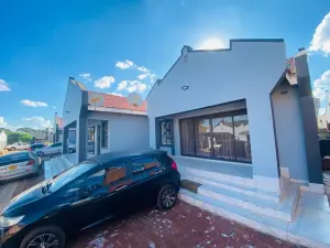 Flat/Apartment to Rent in Bluff Hill