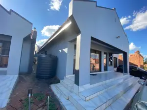 Flat/Apartment to Rent in Bluff Hill