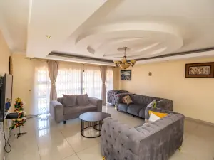 Flat/Apartment to Rent in Meyrick Park