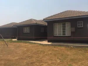 3 Bedroom House to Rent in Monavale