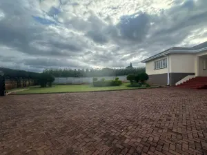 4 Bedroom House to Rent in Borrowdale Brooke