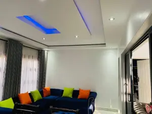 4 Bedroom House to Rent in Arlington