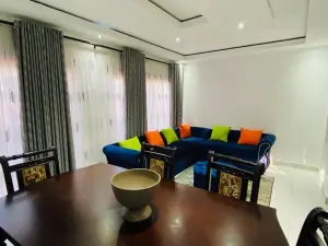 4 Bedroom House to Rent in Arlington