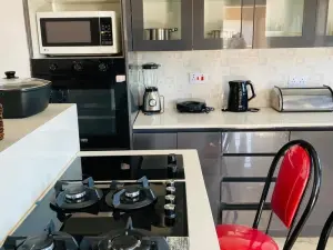 4 Bedroom House to Rent in Arlington