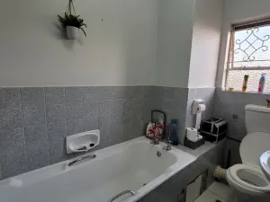Flat/Apartment to Rent in Avenues