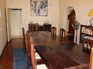 5 Bedroom House to Rent in Avondale