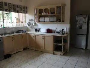 5 Bedroom House to Rent in Avondale