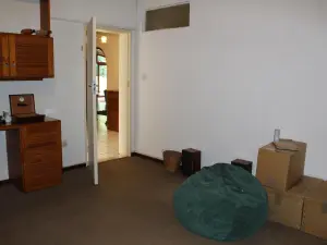 5 Bedroom House to Rent in Avondale