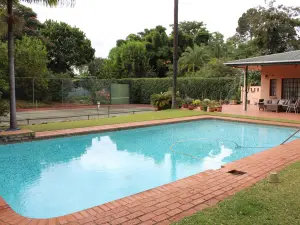 5 Bedroom House to Rent in Avondale