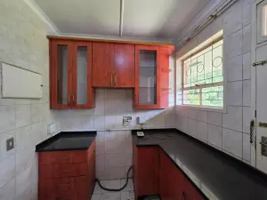 Flat/Apartment to Rent in Avondale