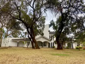 5 Bedroom House to Rent in Gunhill