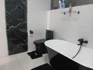 Flat/Apartment to Rent in Borrowdale West