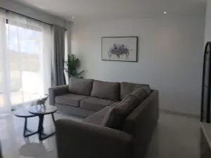 Flat/Apartment to Rent in Borrowdale West