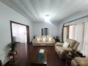 4 Bedroom House to Rent in Greendale