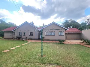 4 Bedroom House to Rent in Greendale