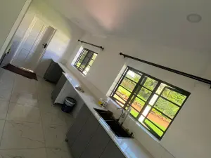 3 Bedroom Cottage/Garden Flat to Rent in Greendale