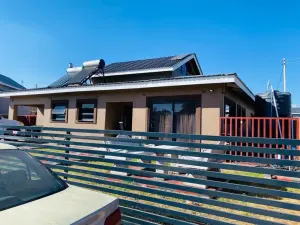 4 Bedroom House to Rent in Arlington