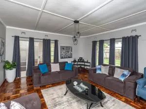 3 Bedroom House to Rent in Greendale