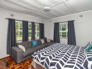 3 Bedroom House to Rent in Greendale