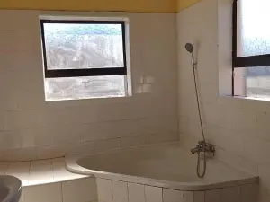 3 Bedroom House to Rent in Bluff Hill