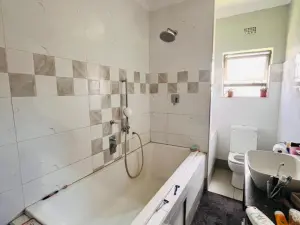 Flat/Apartment to Rent in Monavale