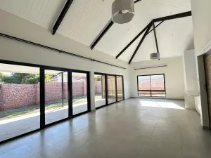 Townhouse/Cluster to Rent in Greendale