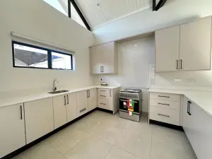 Townhouse/Cluster to Rent in Greendale