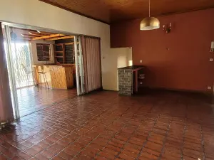 4 Bedroom House to Rent in Greystone Park
