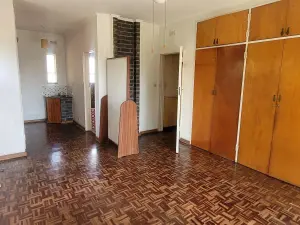 4 Bedroom House to Rent in Greystone Park