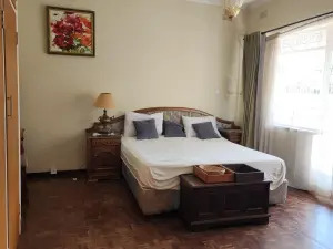 4 Bedroom House to Rent in Milton Park