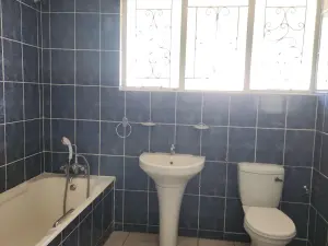 4 Bedroom House to Rent in Milton Park